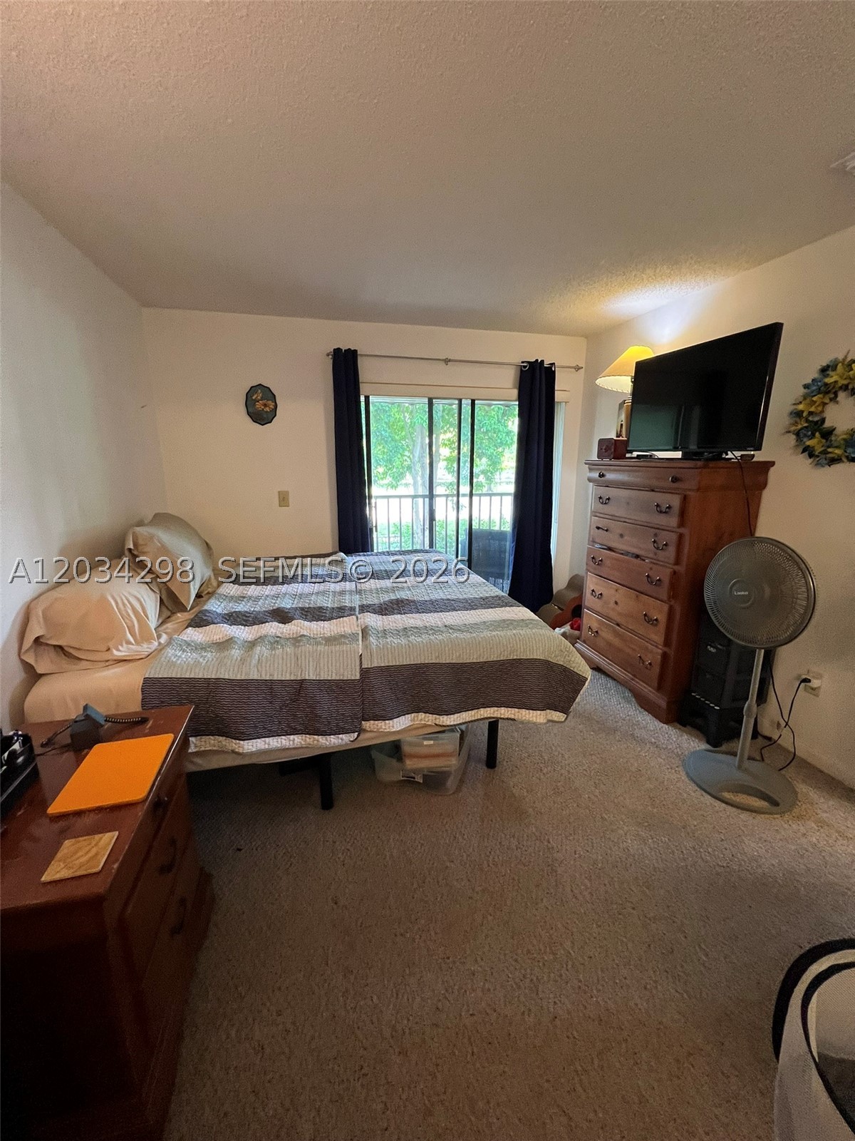 BANYAN TREE SIX CONDO - Residential