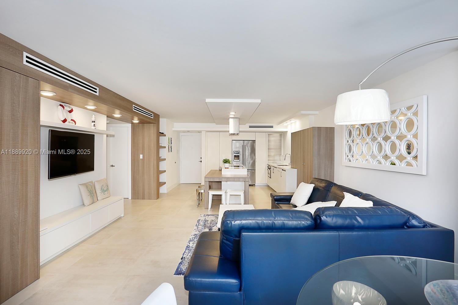 BRICKELL PLACE CONDO - Residential Lease