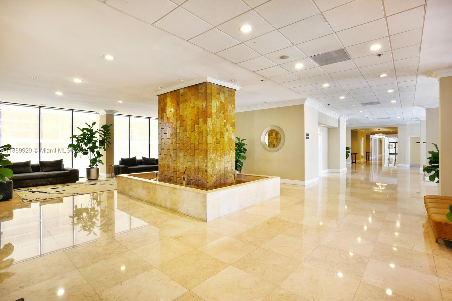 BRICKELL PLACE CONDO - Residential Lease