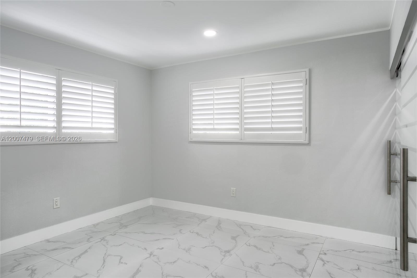 COUNTRY CLUB OF MIAMI EST - Residential