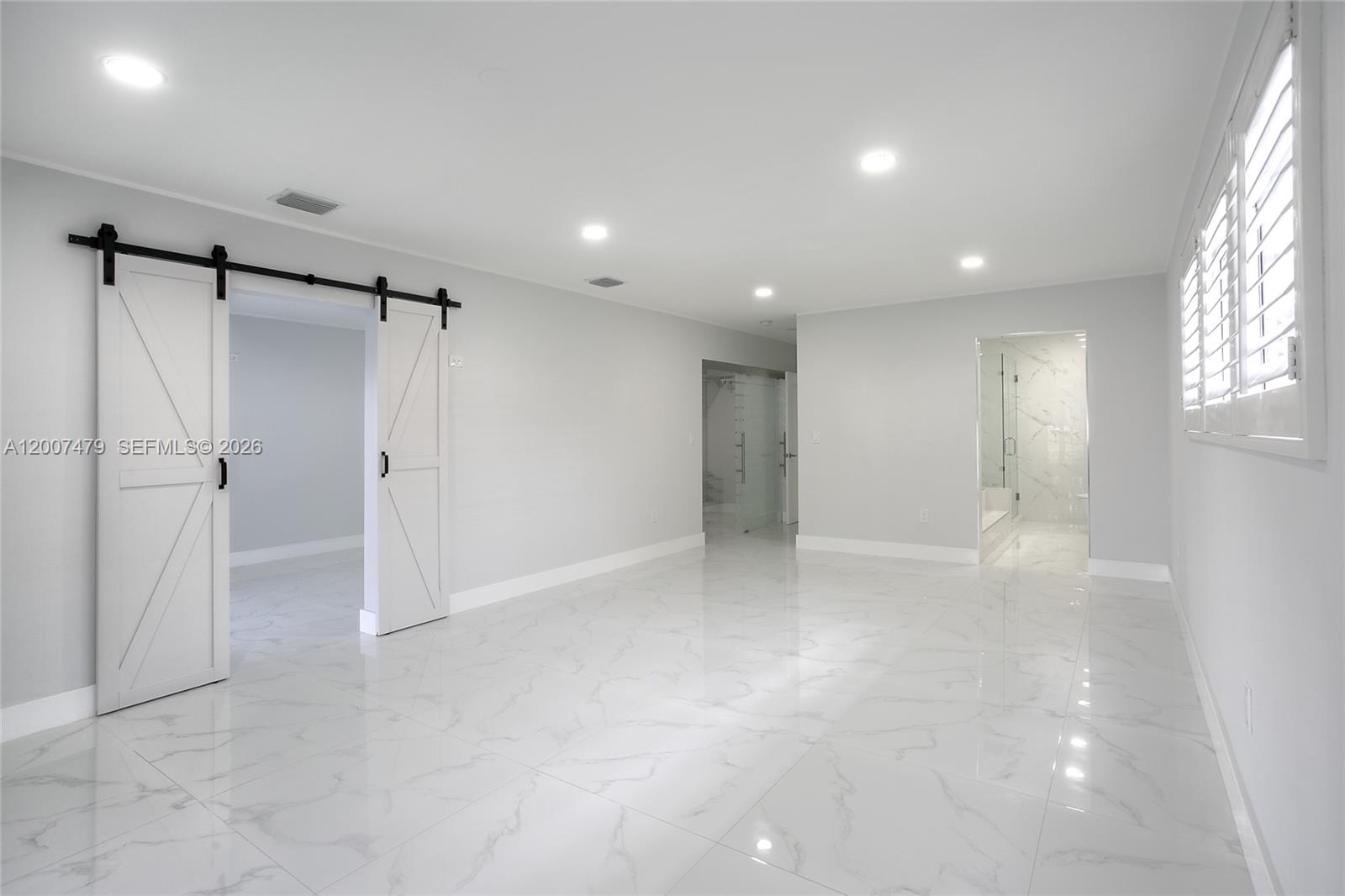 COUNTRY CLUB OF MIAMI EST - Residential