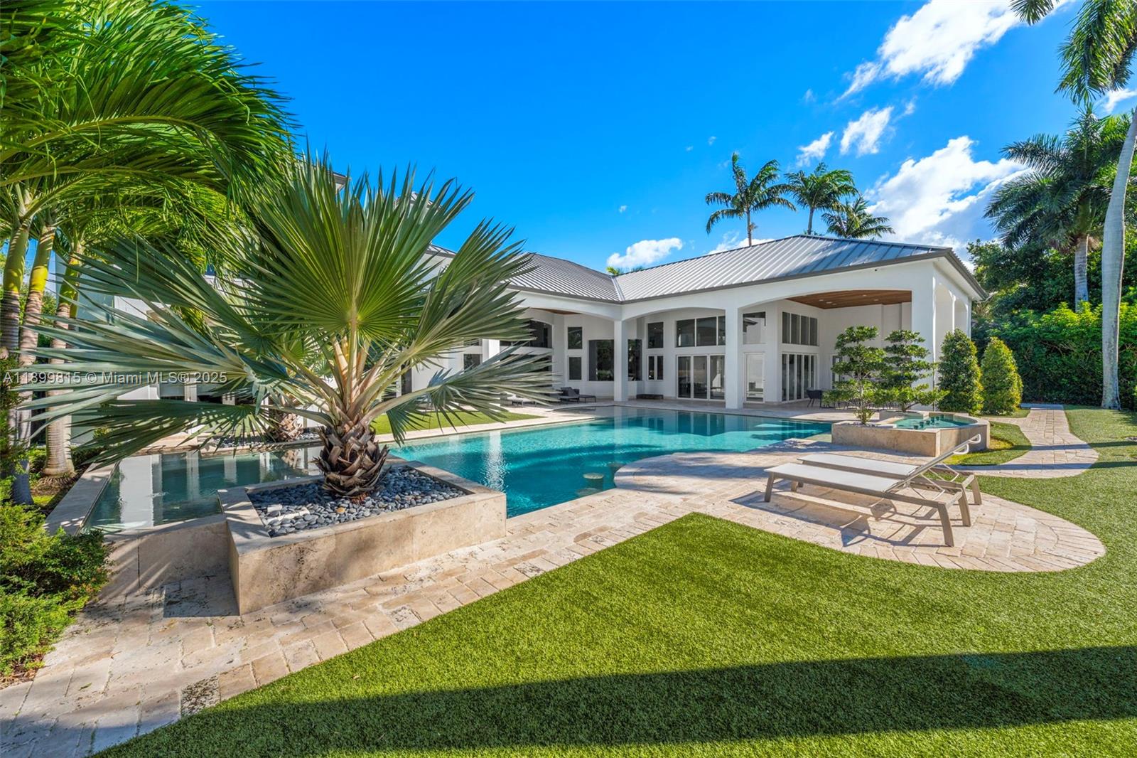 CORAL RIDGE COUNTRY CLUB - Residential
