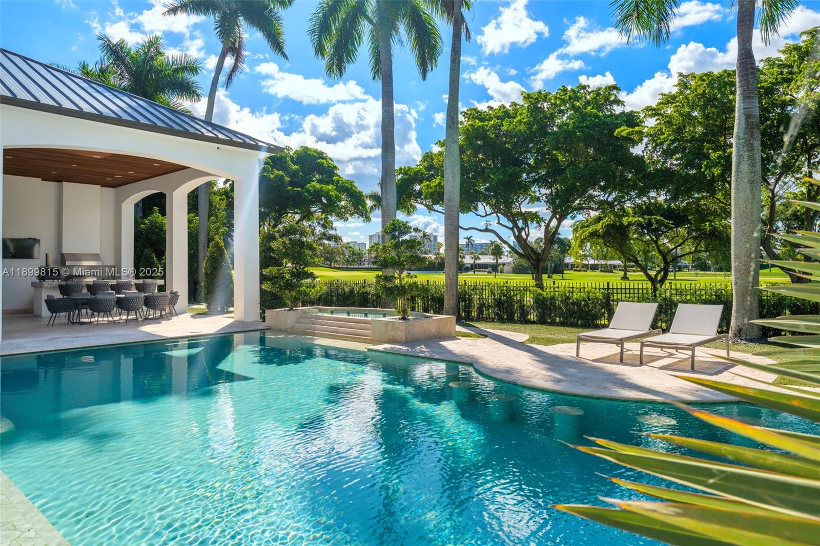 CORAL RIDGE COUNTRY CLUB - Residential