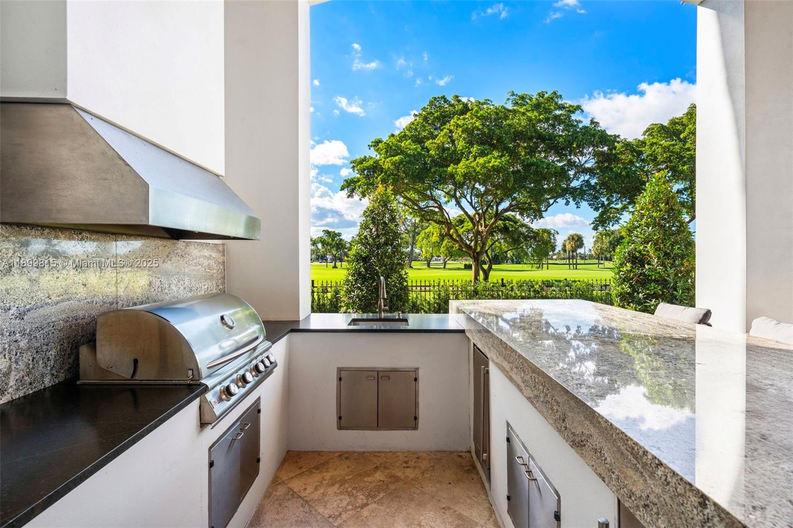 CORAL RIDGE COUNTRY CLUB - Residential