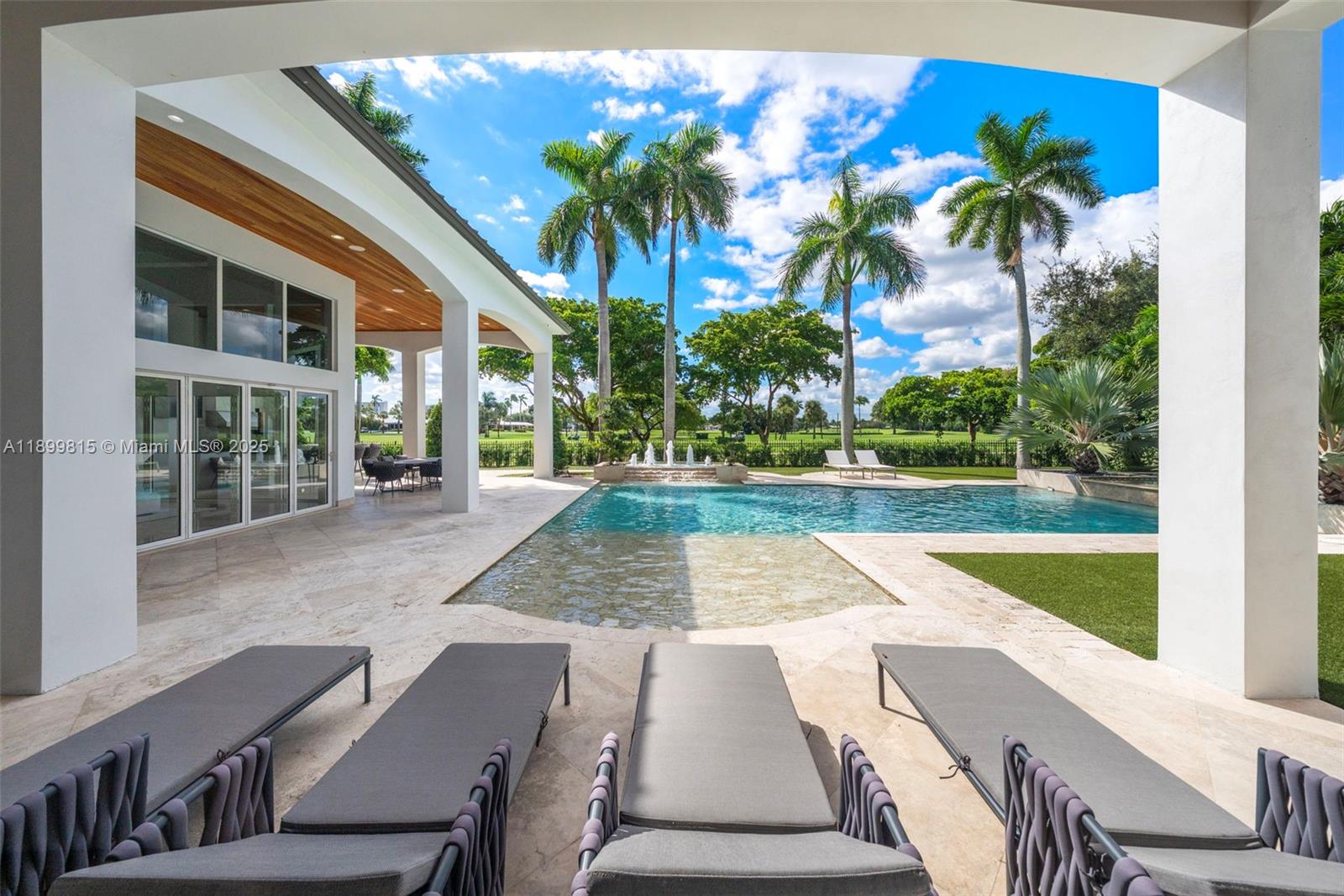 CORAL RIDGE COUNTRY CLUB - Residential