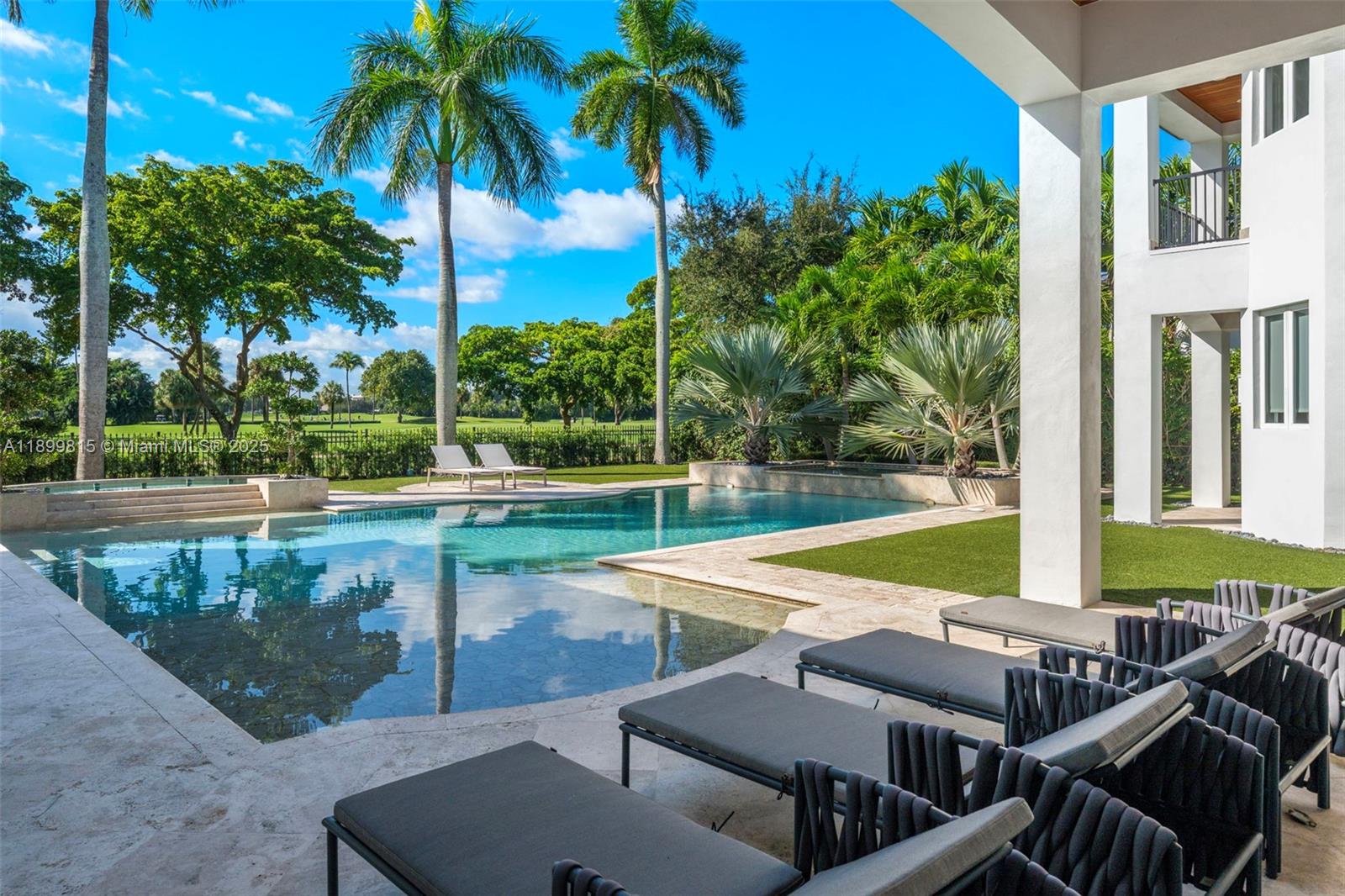 CORAL RIDGE COUNTRY CLUB - Residential