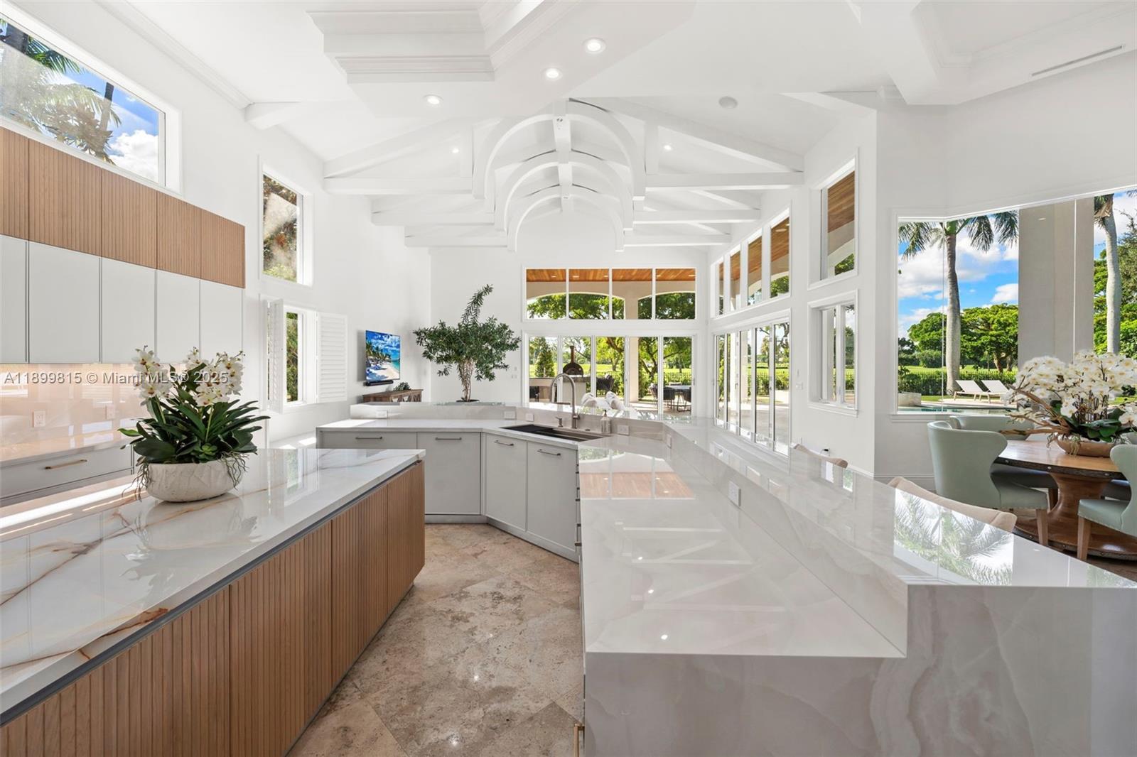 CORAL RIDGE COUNTRY CLUB - Residential