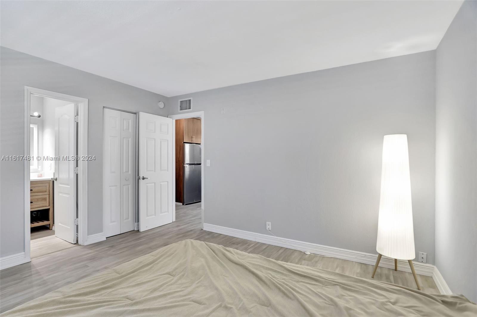 EL SOL AT MAIN STREET CON - Residential Lease
