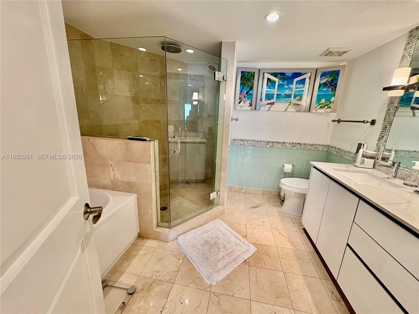 1800 CLUB CONDO - Residential