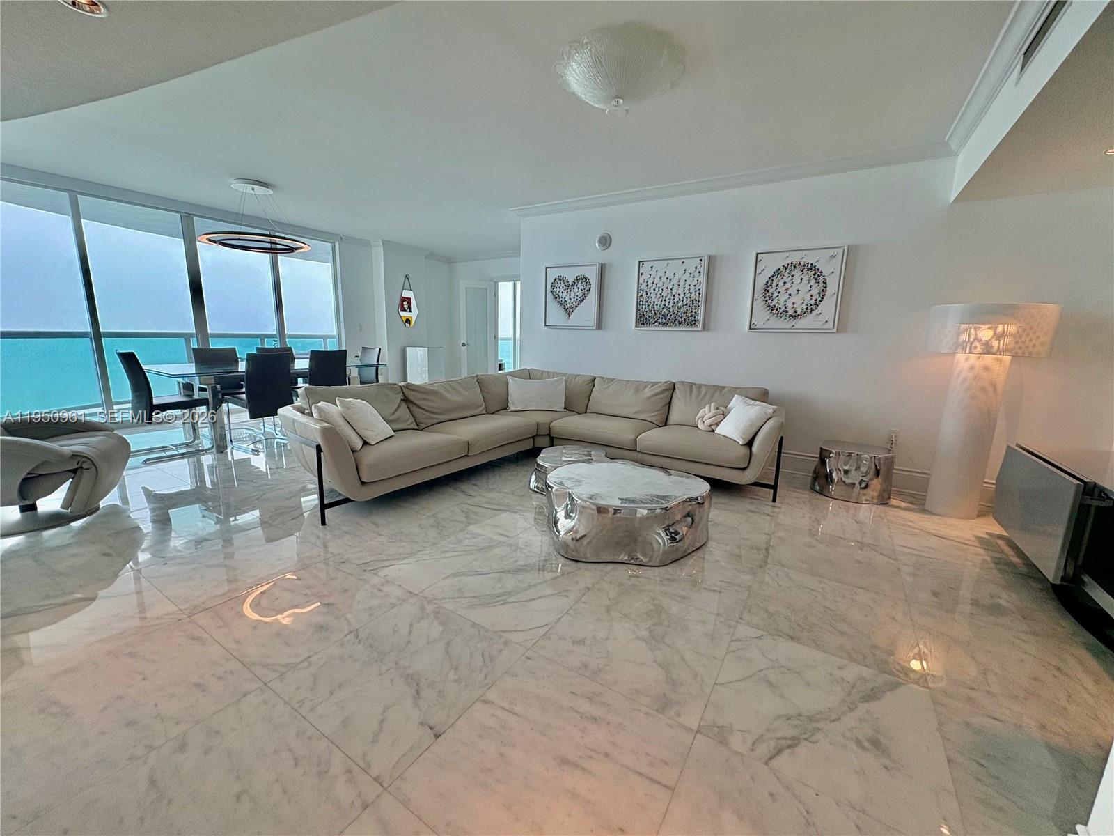 1800 CLUB CONDO - Residential