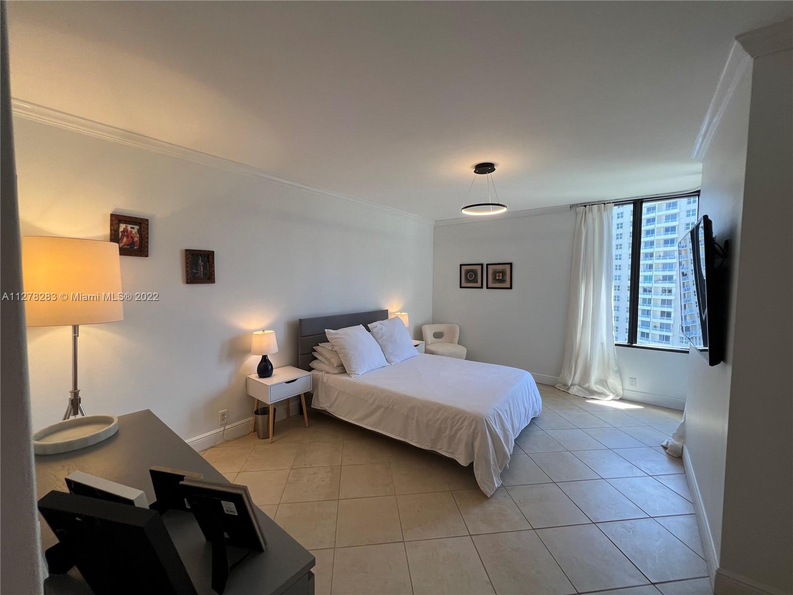 BRICKELL KEY ONE CONDO - Residential Lease