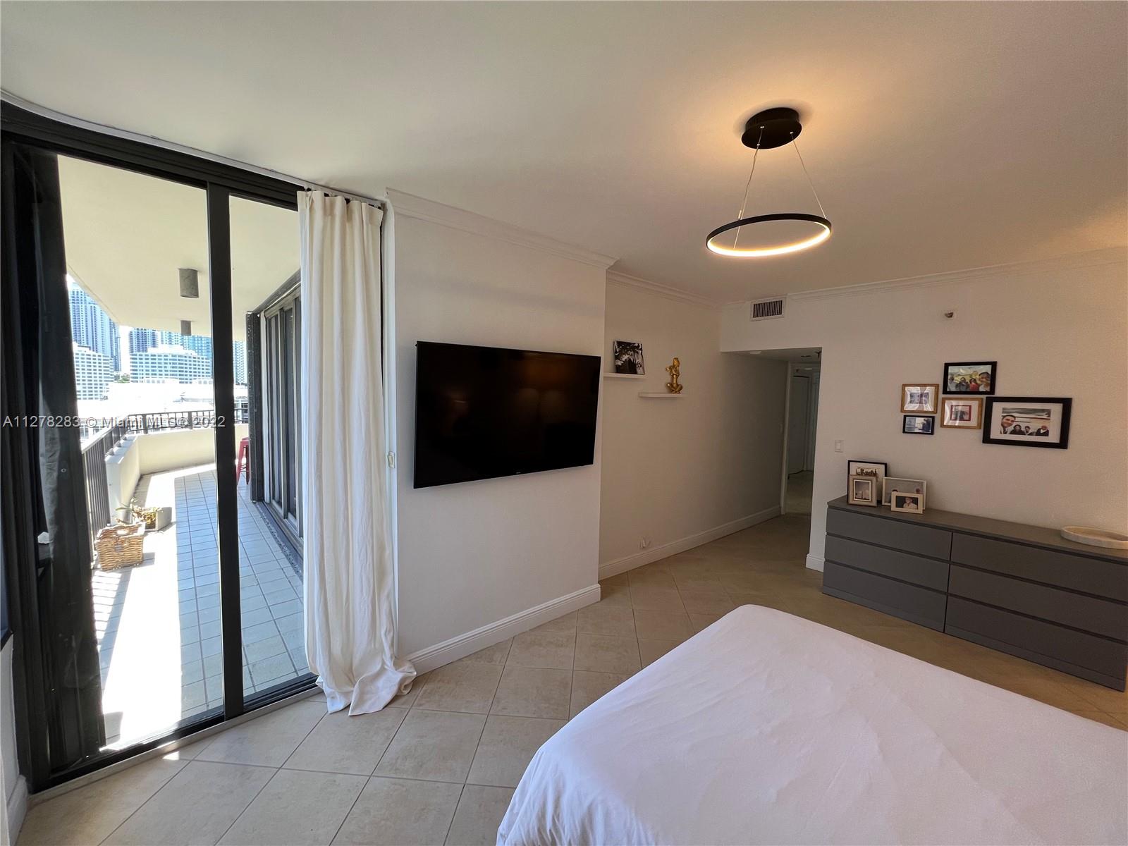 BRICKELL KEY ONE CONDO - Residential Lease