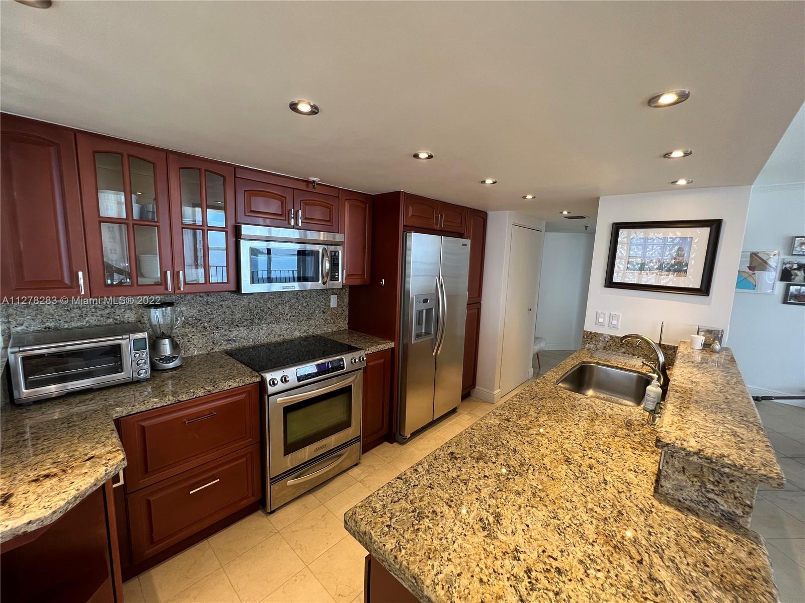 BRICKELL KEY ONE CONDO - Residential Lease