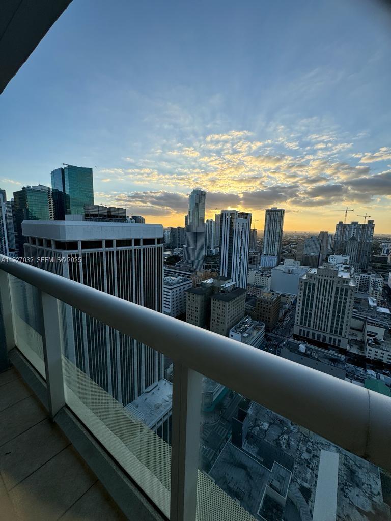 50 BISCAYNE CONDO - Residential