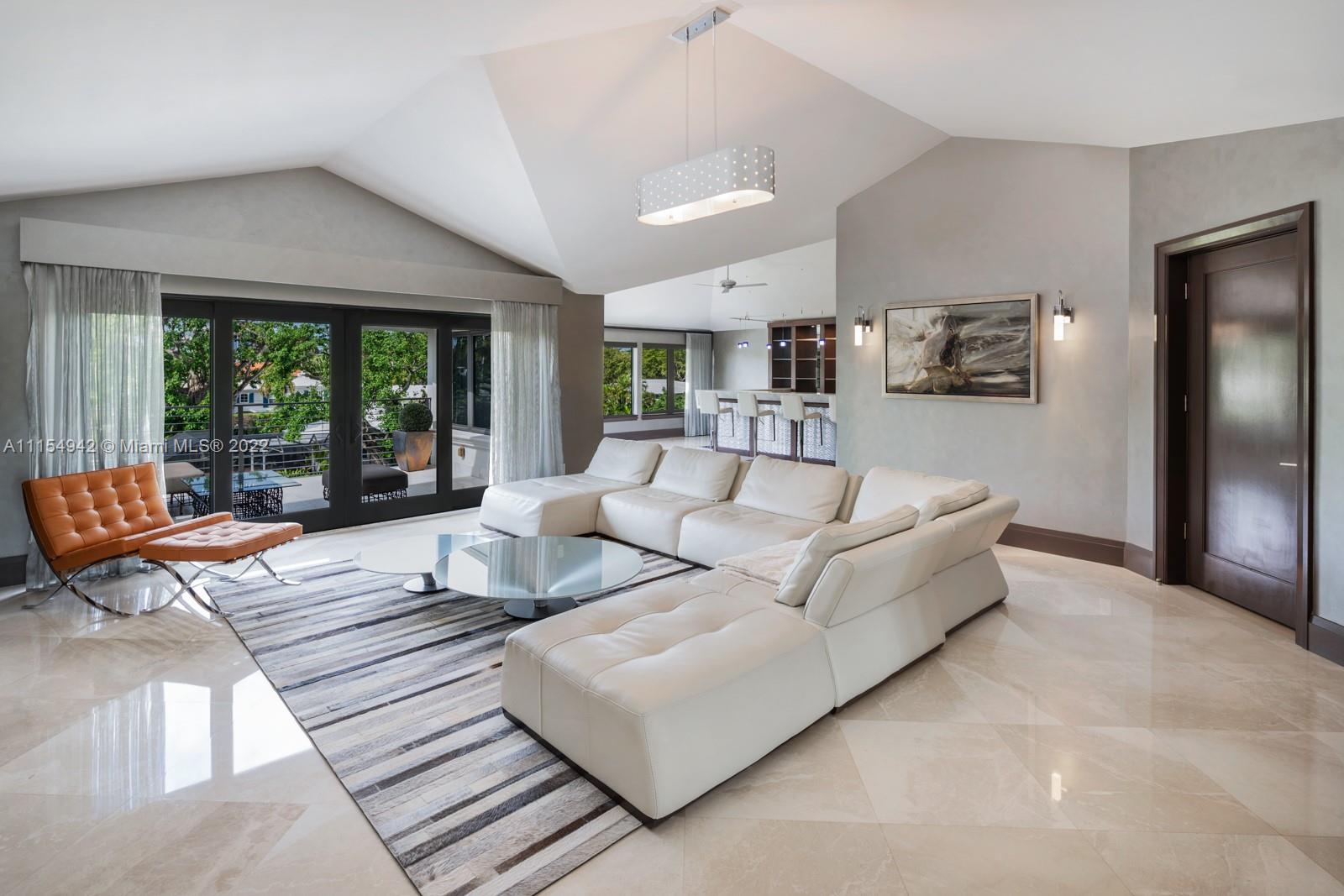 STILWELL ISLES - Residential
