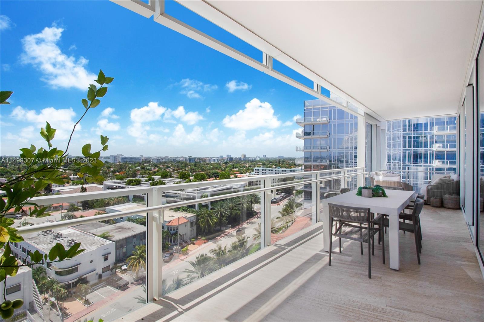 SURF CLUB CONDO - Residential