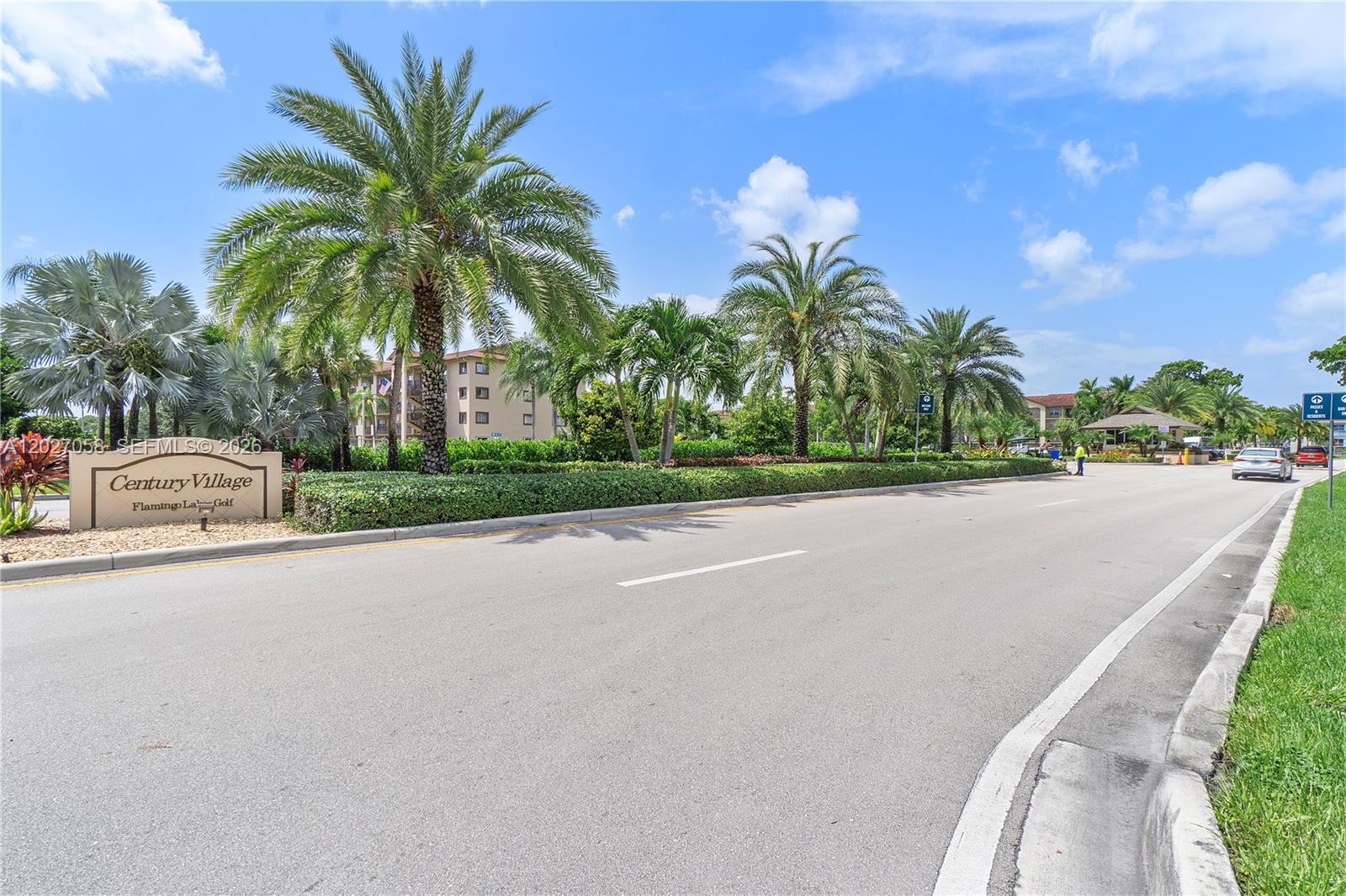 IVANHOE EAST AT CENTURY V - Residential Lease