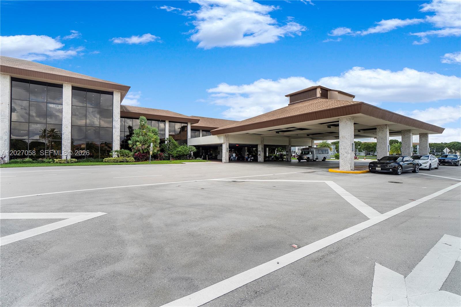 IVANHOE EAST AT CENTURY V - Residential Lease