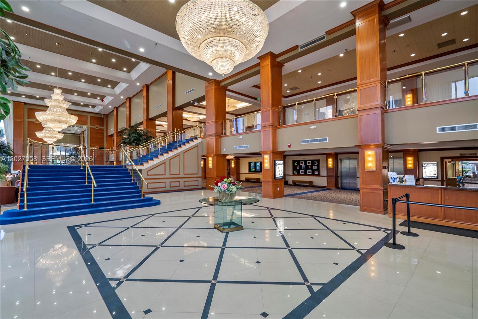 IVANHOE EAST AT CENTURY V - Residential Lease