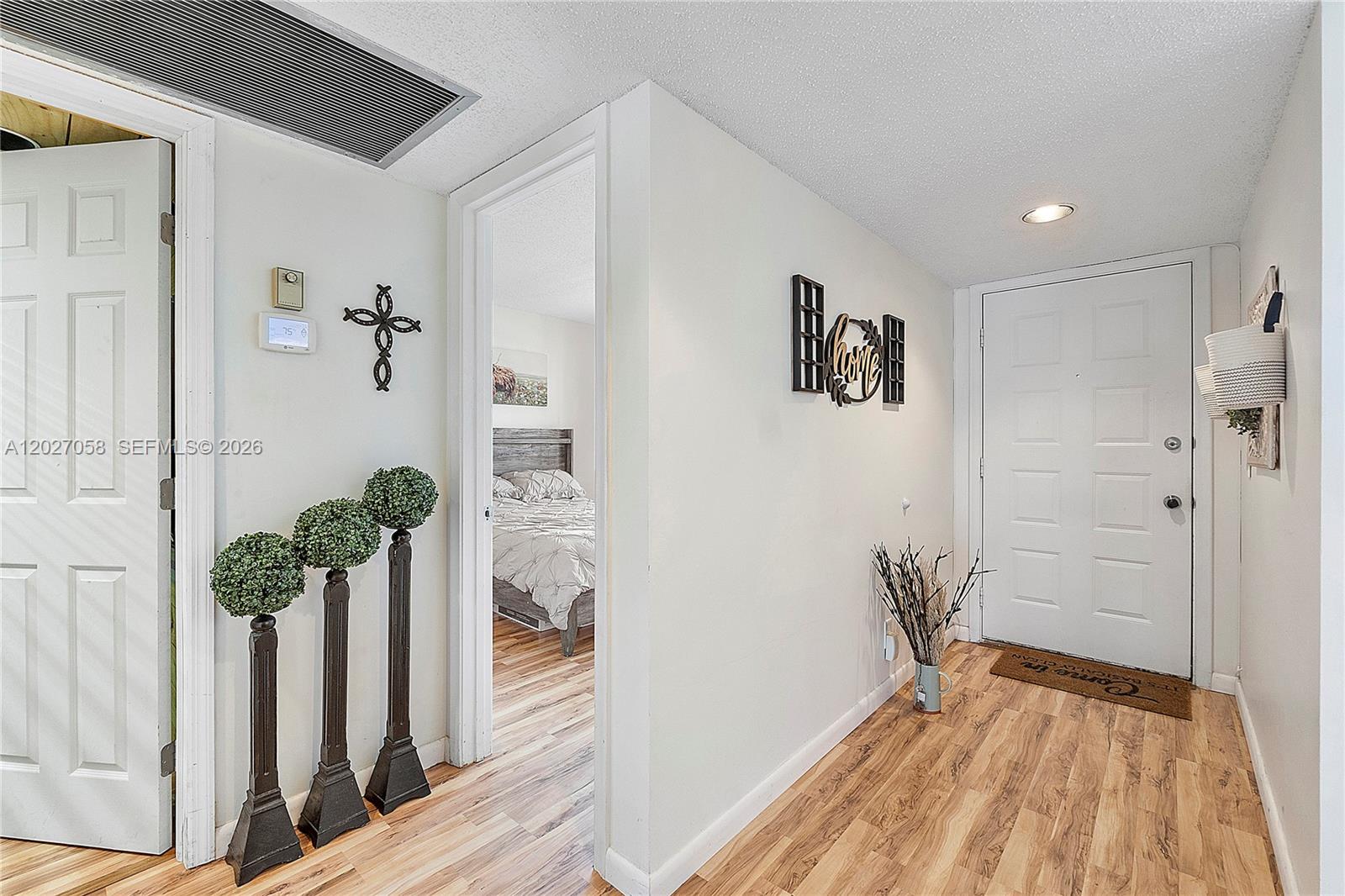 IVANHOE EAST AT CENTURY V - Residential Lease