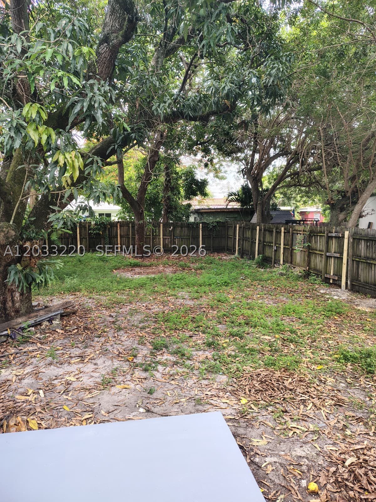 BOWLING GREEN - Residential Lease