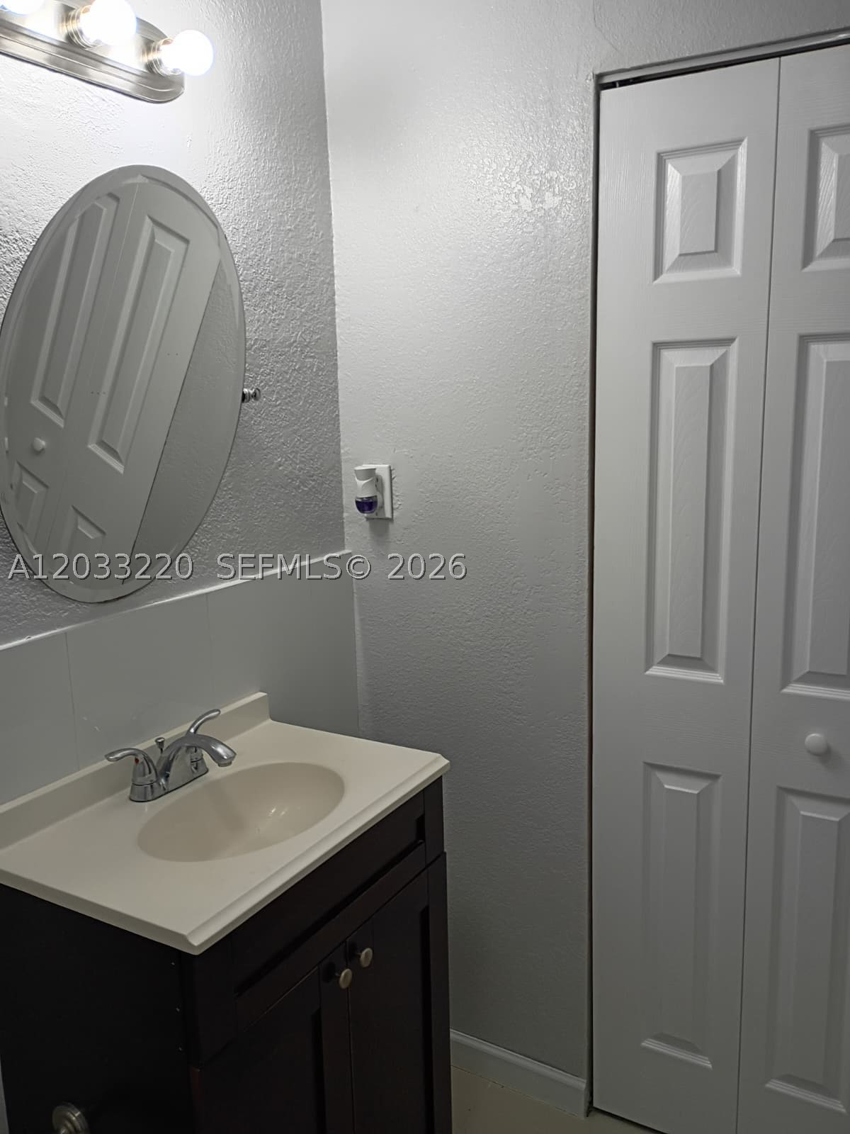 BOWLING GREEN - Residential Lease