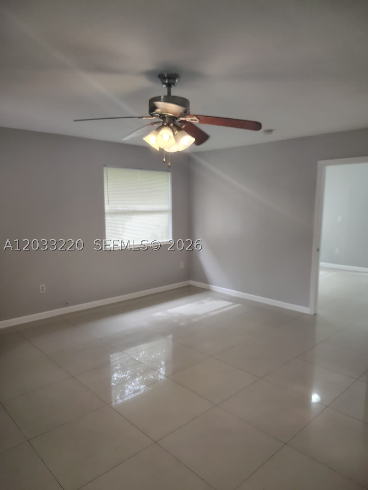 BOWLING GREEN - Residential Lease
