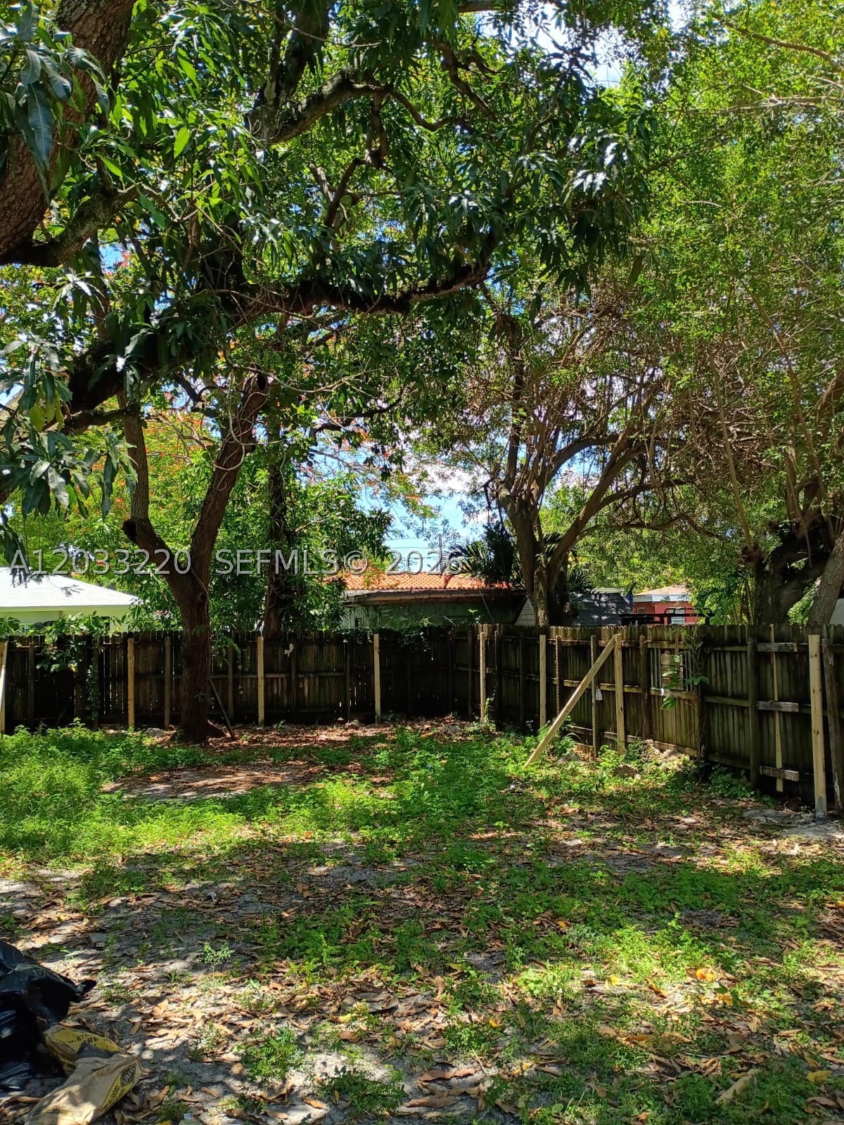 BOWLING GREEN - Residential Lease
