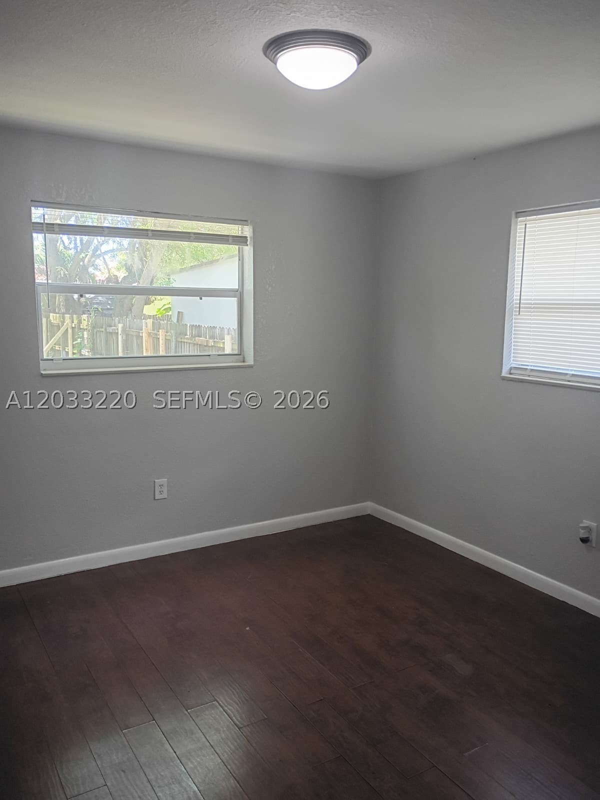 BOWLING GREEN - Residential Lease