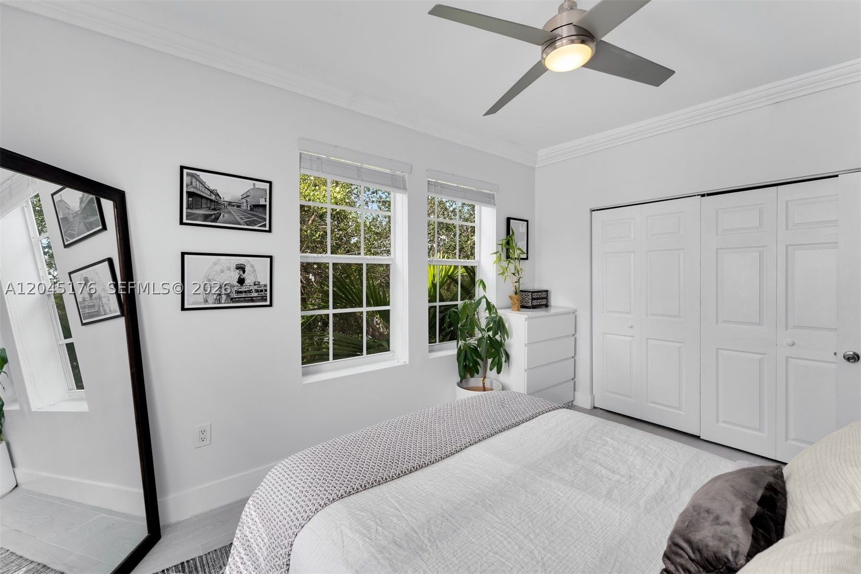 LINCOLN VIEW CONDO - Residential Lease