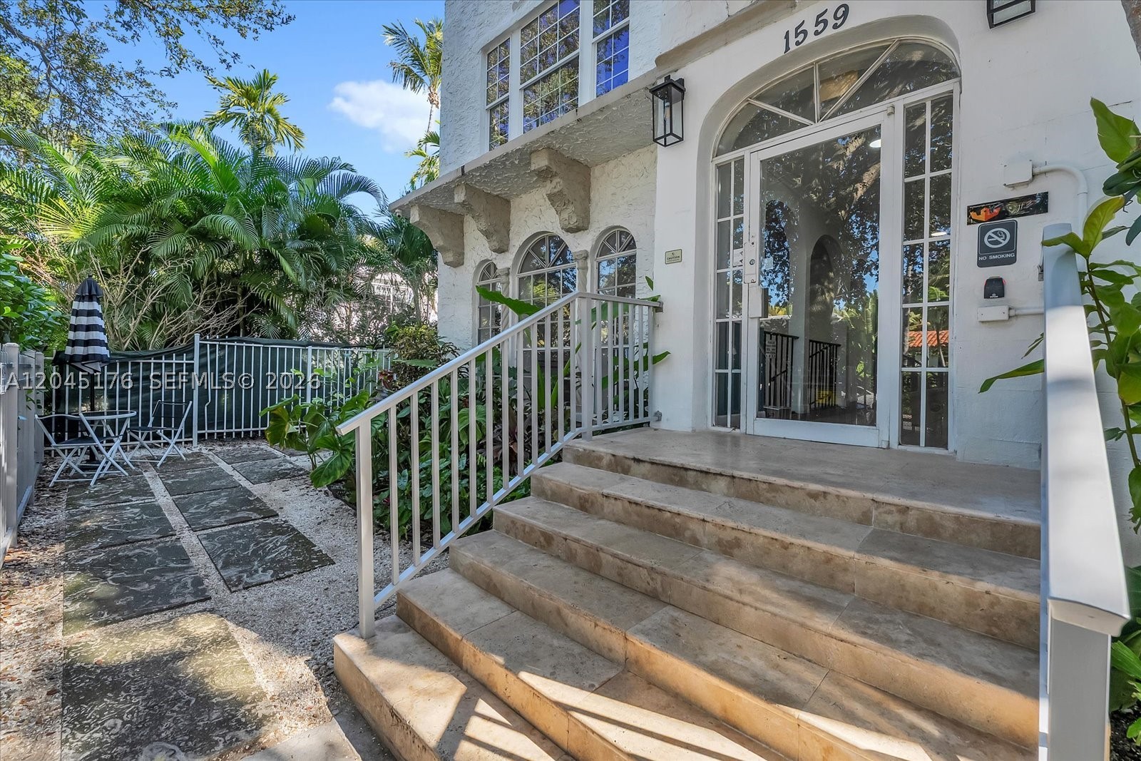 LINCOLN VIEW CONDO - Residential Lease