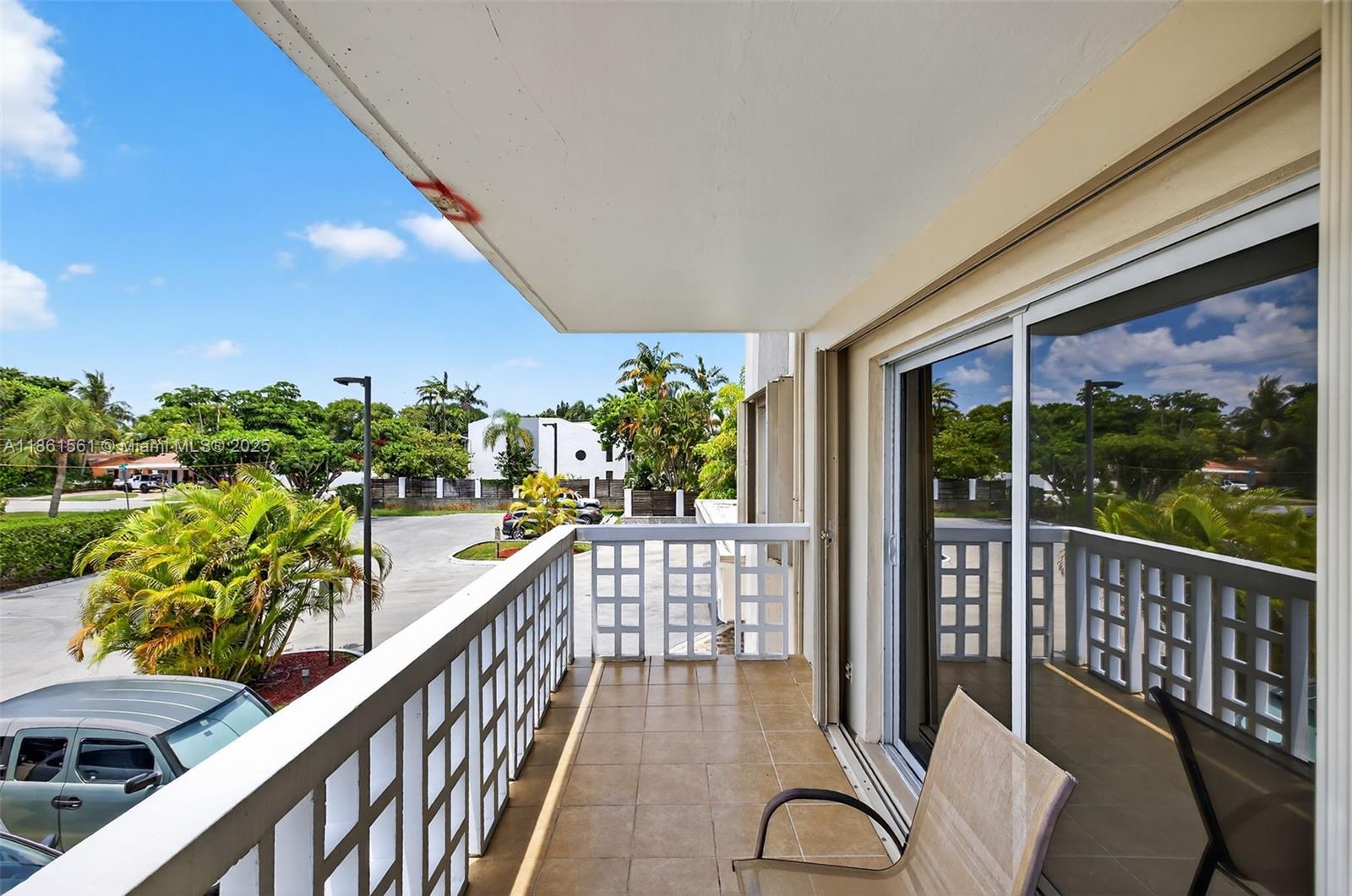CORAL LAKE TOWER CONDO - Residential Lease