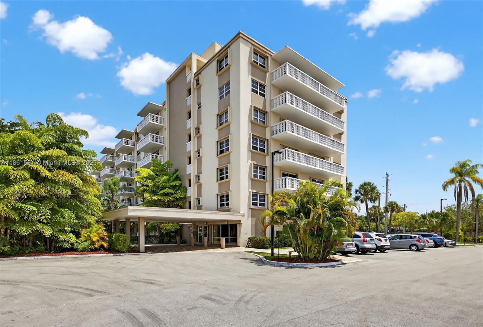 CORAL LAKE TOWER CONDO - Residential Lease