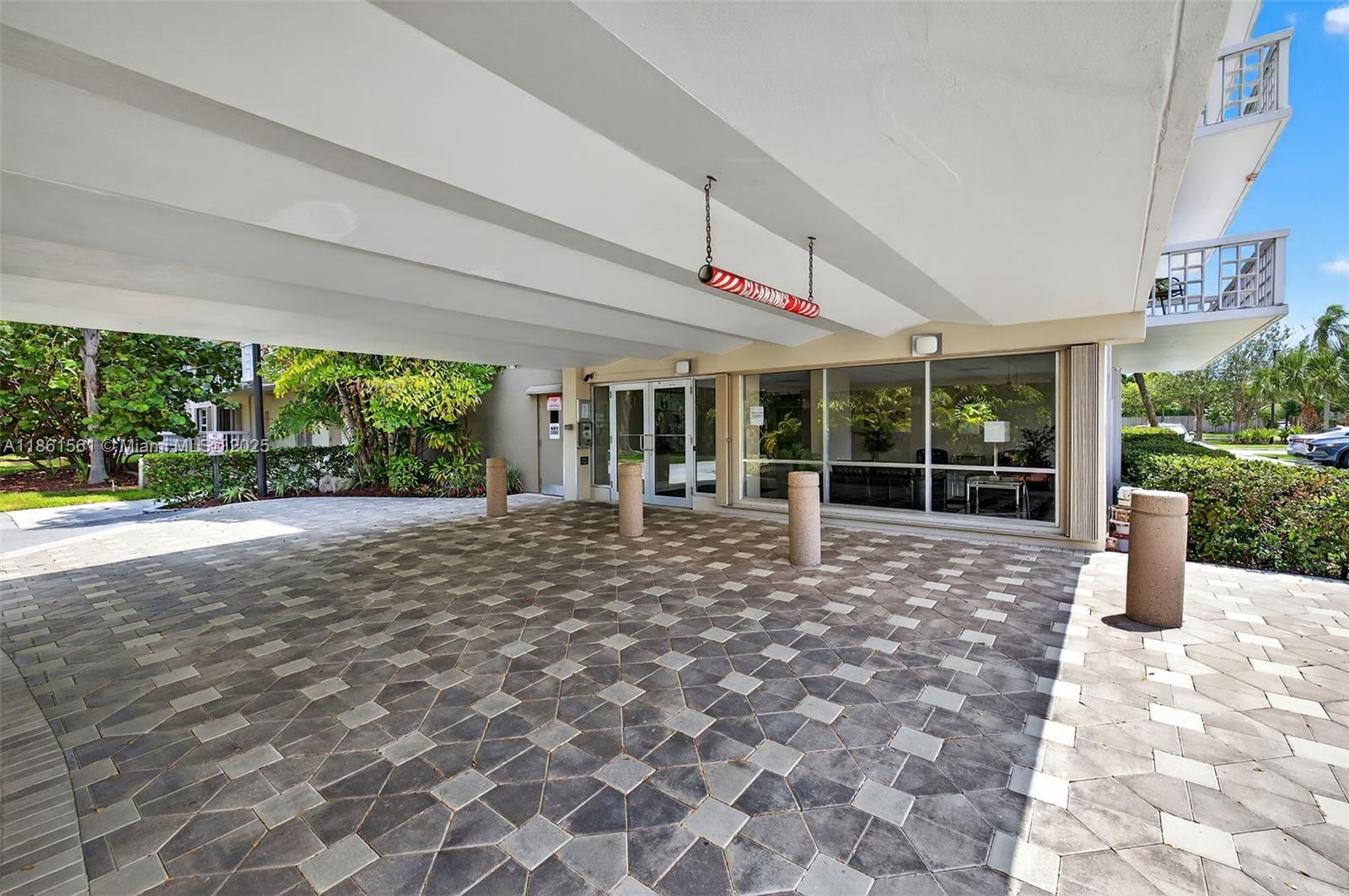 CORAL LAKE TOWER CONDO - Residential Lease