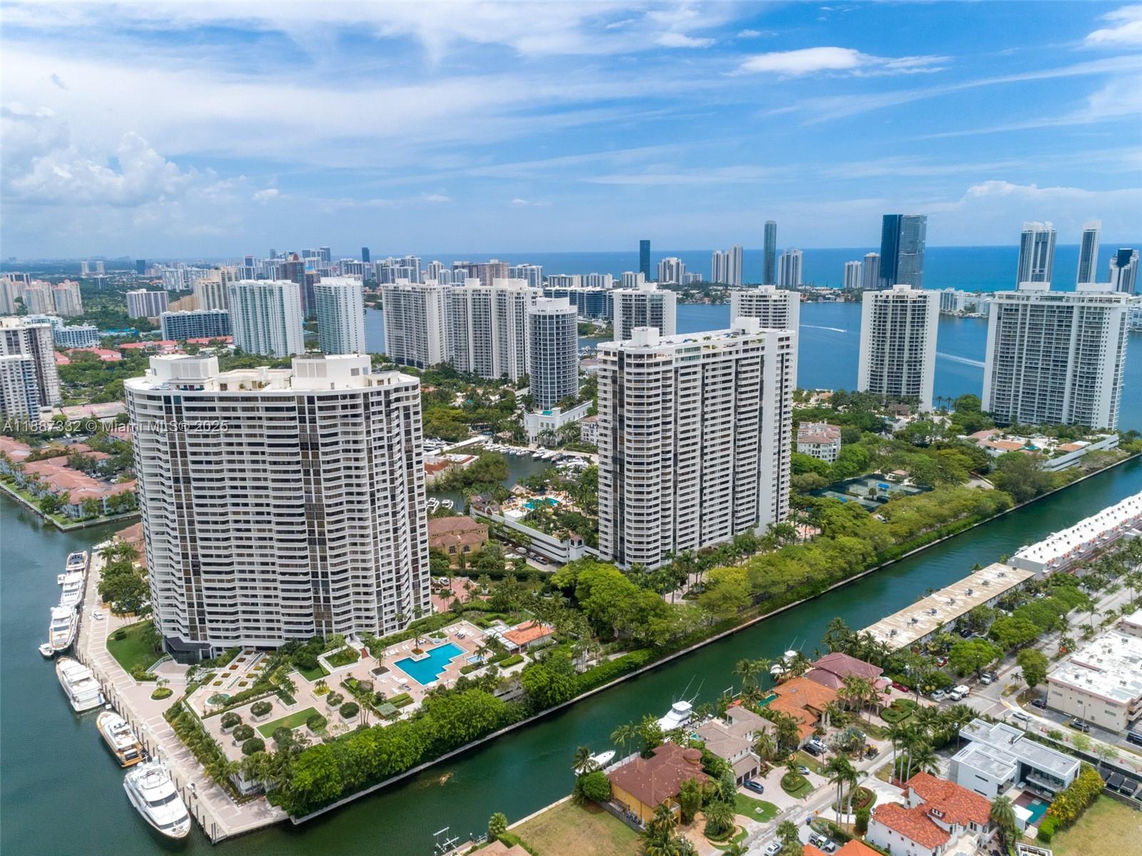 Williams Island - Residential
