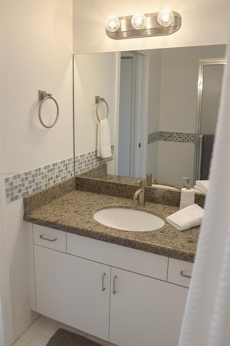 THE AD ENCLAVE AT MIRAMAR - Residential