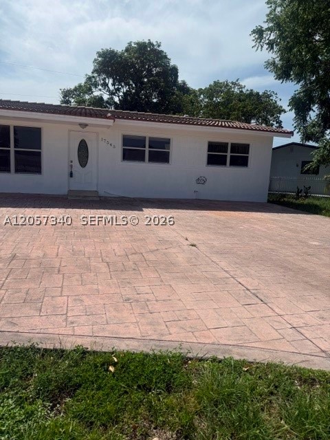 CAROL  CITY   7 52  41 3 R - Residential