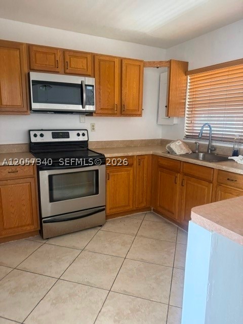 CAROL  CITY   7 52  41 3 R - Residential