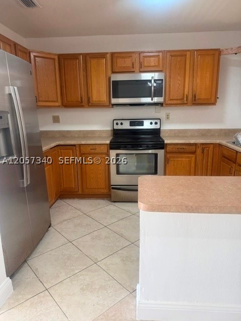 CAROL  CITY   7 52  41 3 R - Residential