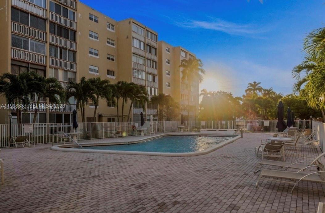 MEADOWBROOK TOWERS CONDO - Residential