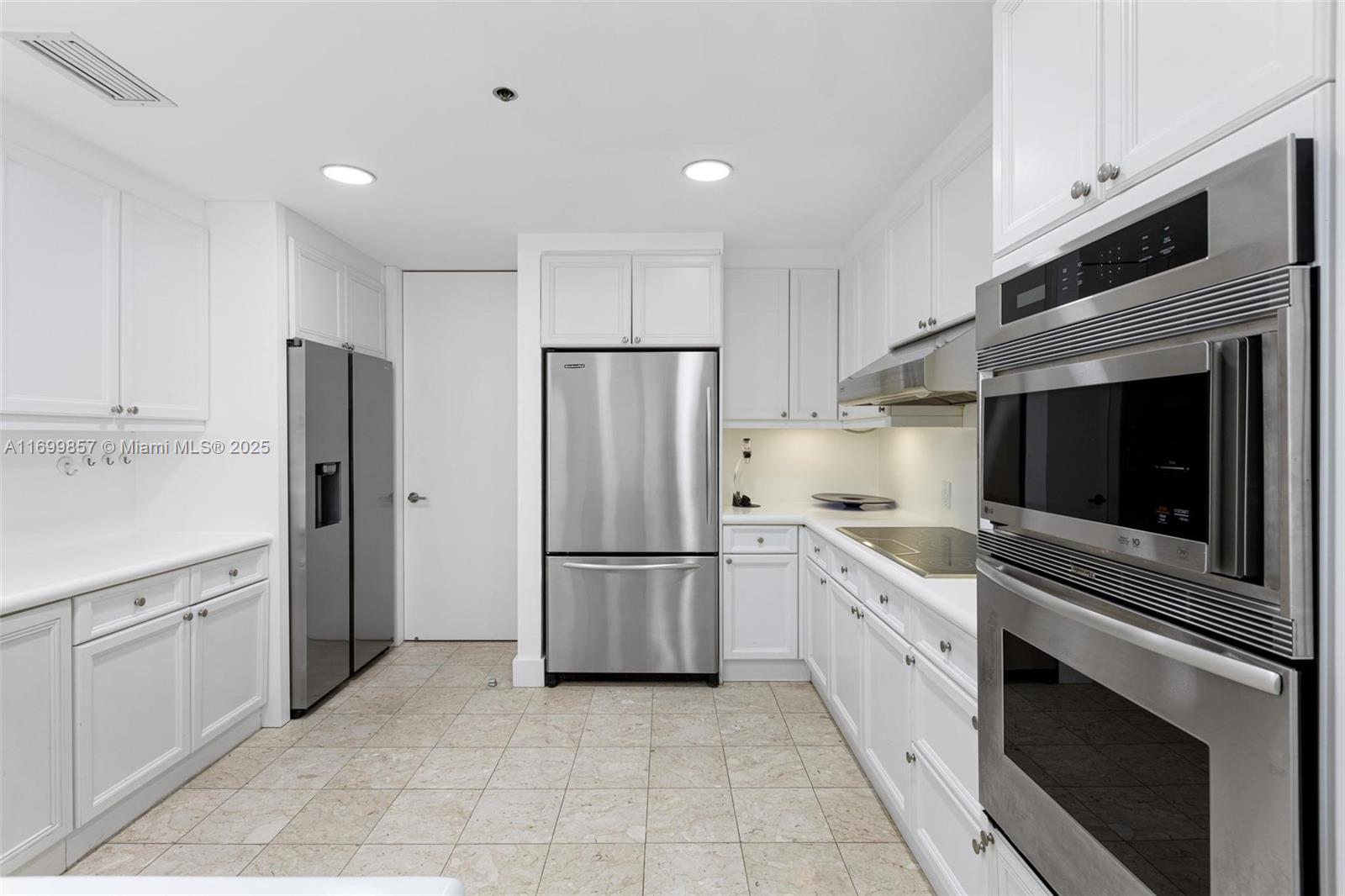 BAYSIDE VILLAGE EAST - Residential