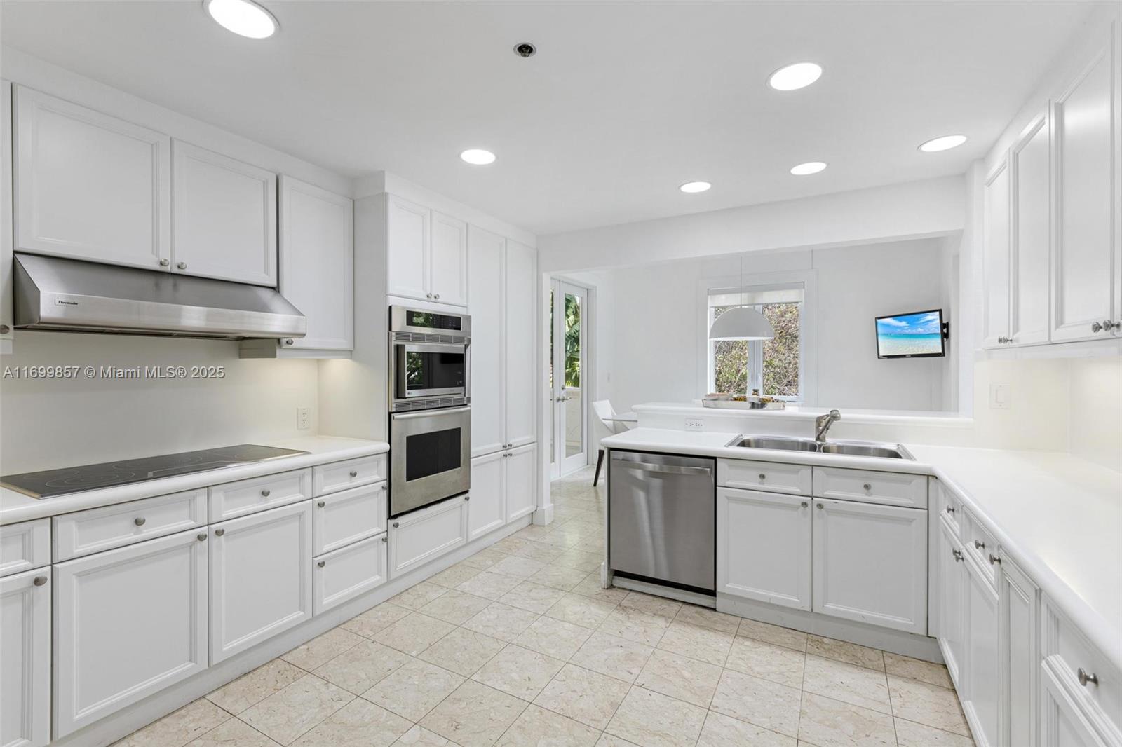 BAYSIDE VILLAGE EAST - Residential