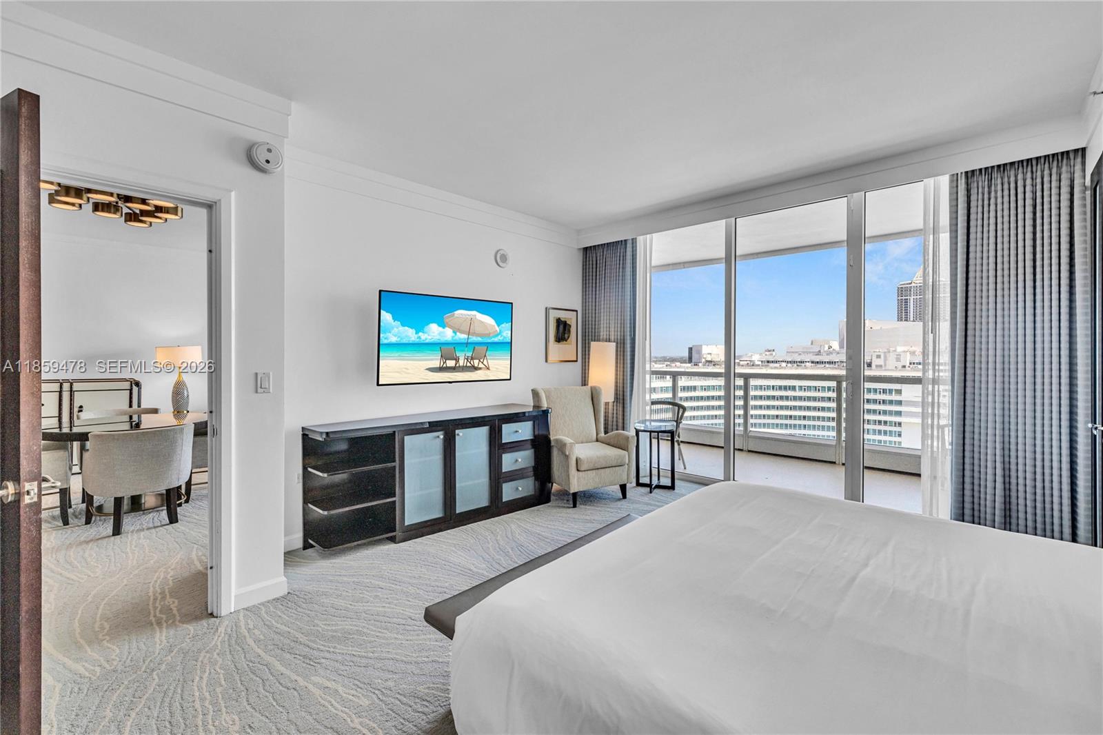 FONTAINEBLEAU III OCEAN C - Residential