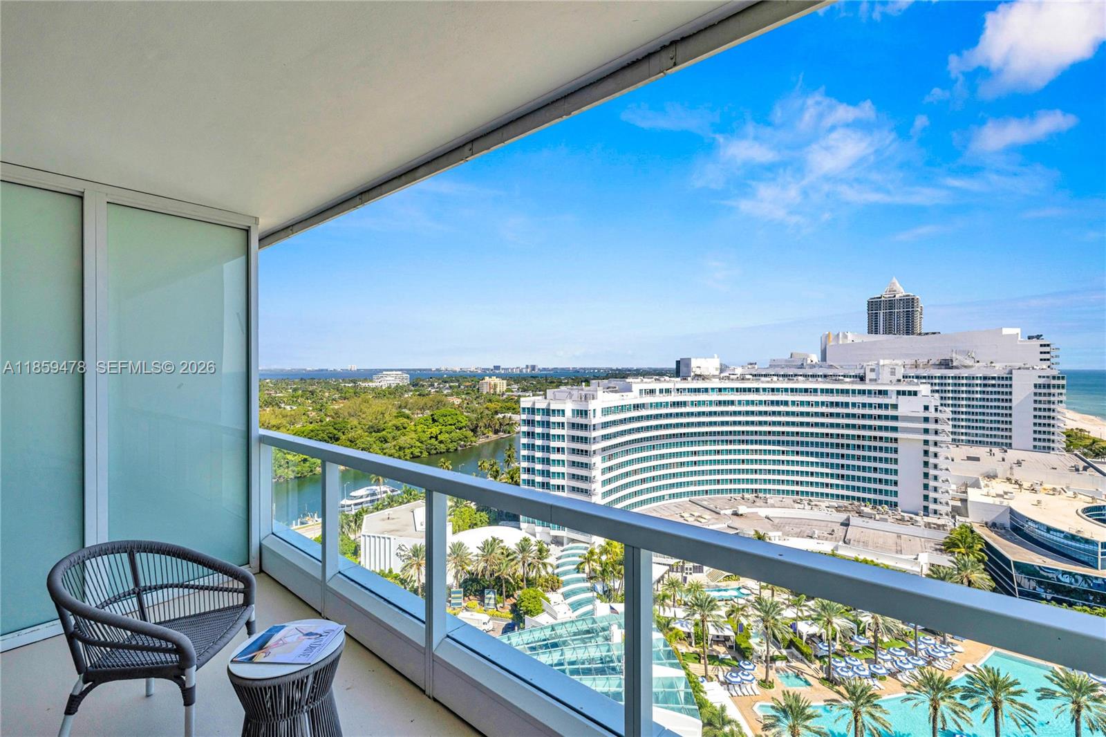 FONTAINEBLEAU III OCEAN C - Residential