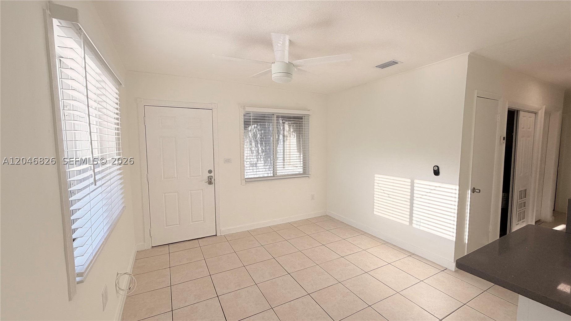Great 3BR 1BA unit in North Miami Beach on a quiet block and area that is just 5 minutes away from Aventura mall, Sunny Isles Beach, plenty of restaurants and shopping. Don't miss this opportunity to secure this unity for yourself. Call to schedule a showing ASAP before it's gone.