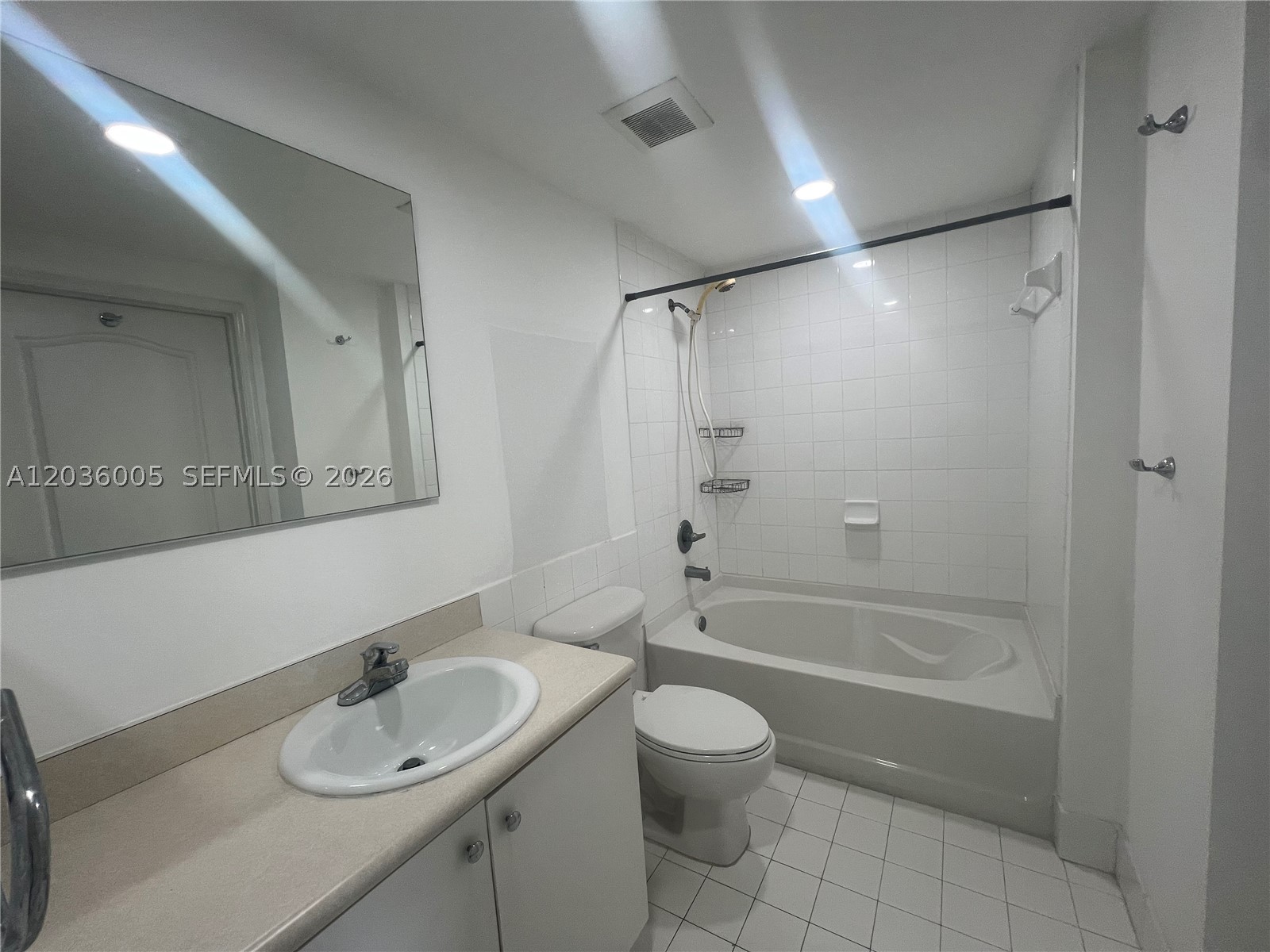 BLUE LAGOON CONDO - Residential Lease