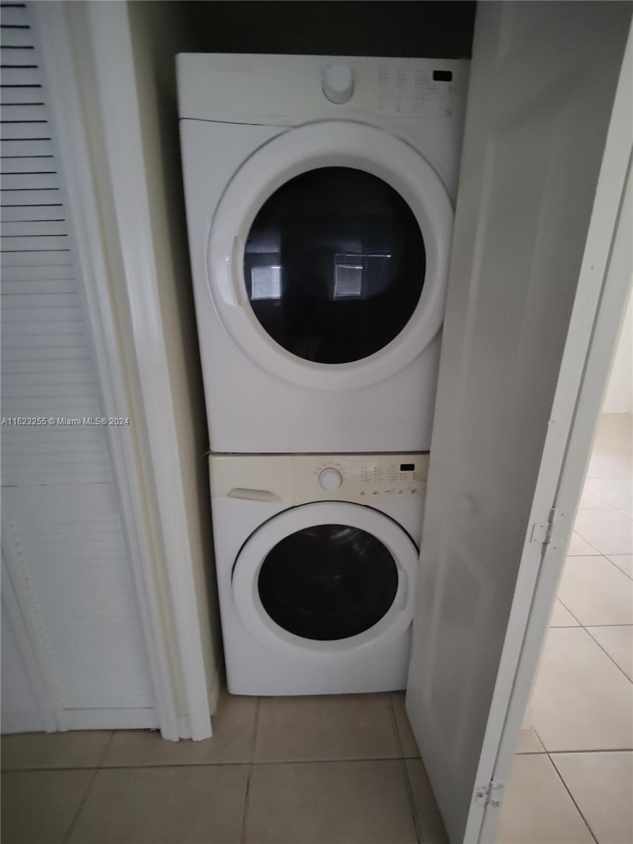 VENETIA GARDENS CONDO - Residential Lease