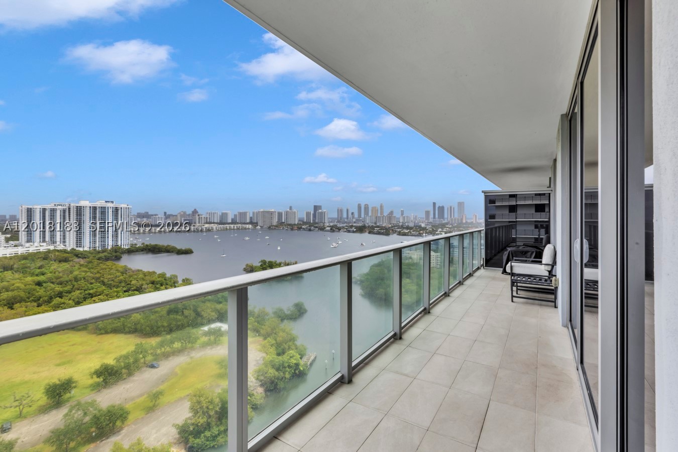 THE HARBOUR NORTH CONDO - Residential