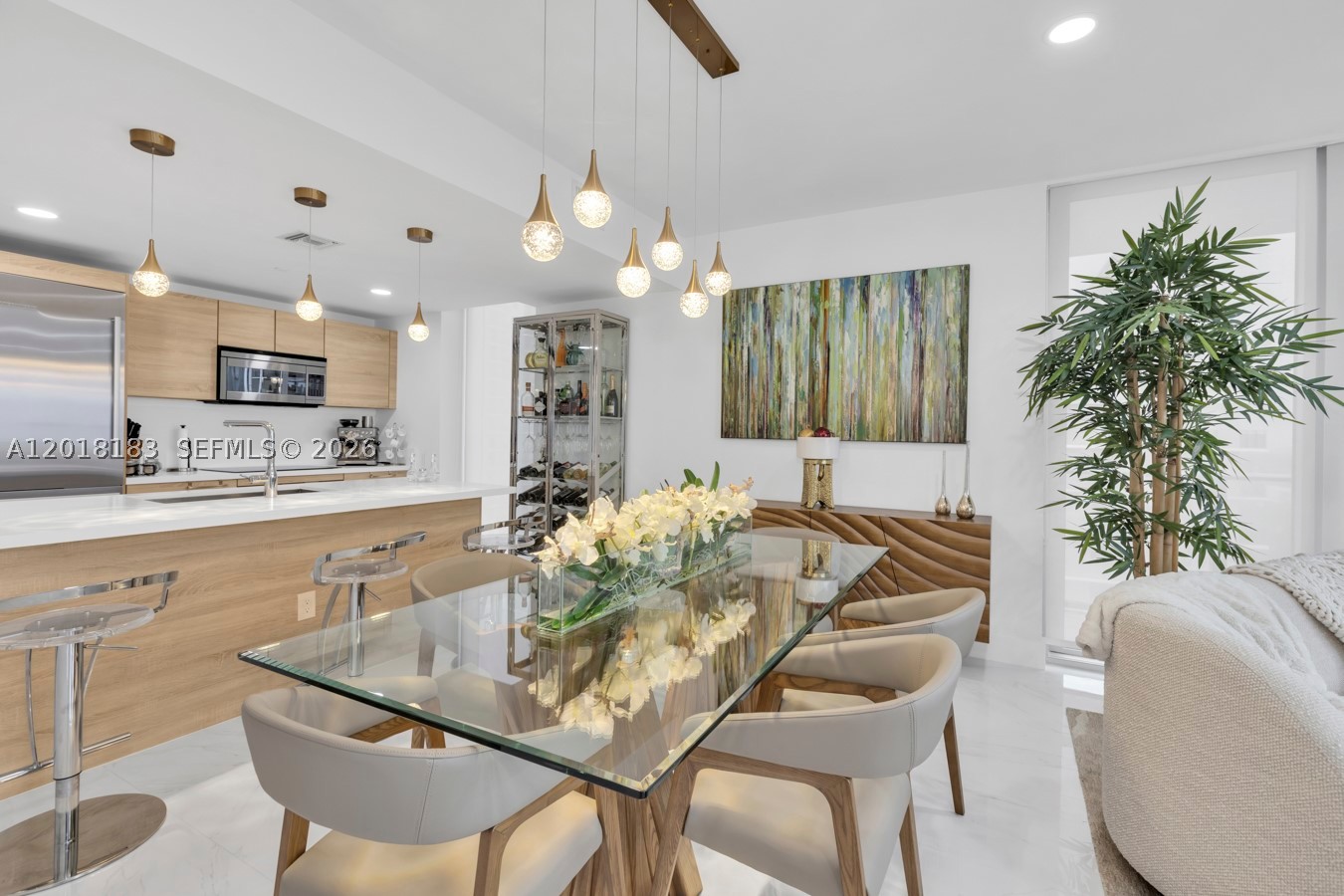 THE HARBOUR NORTH CONDO - Residential