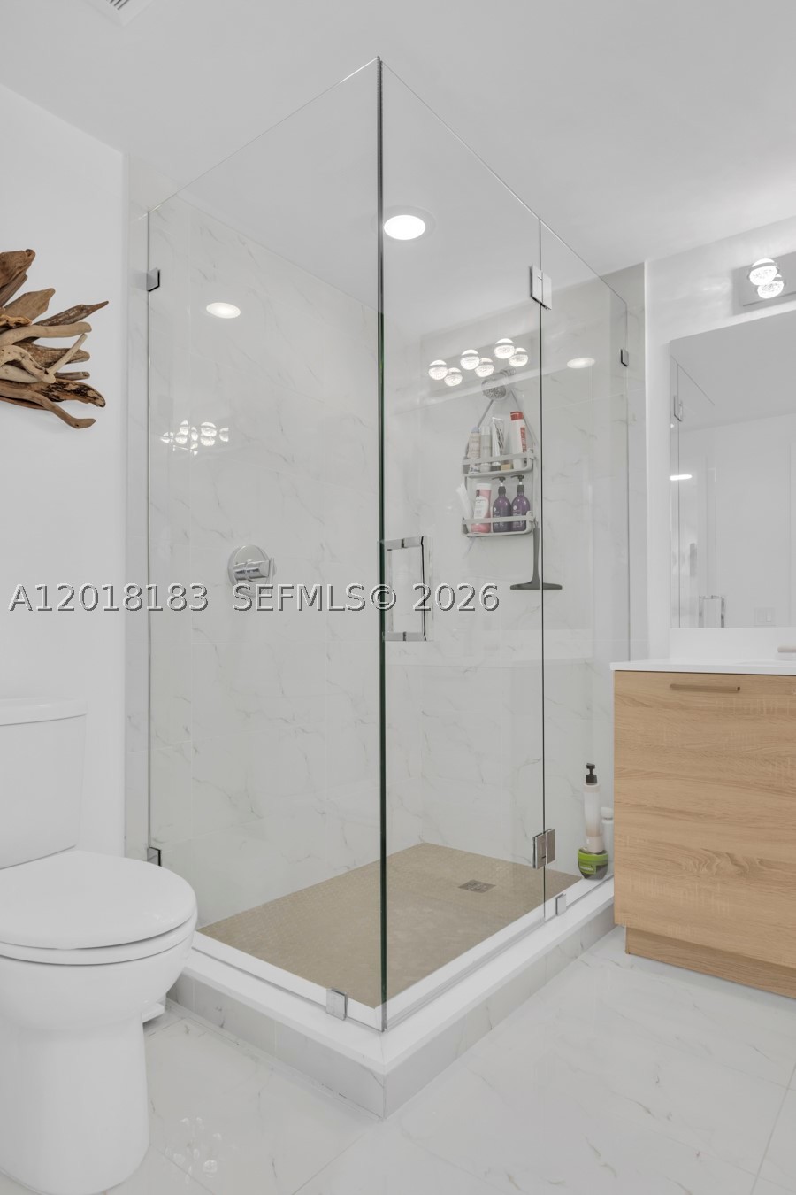THE HARBOUR NORTH CONDO - Residential